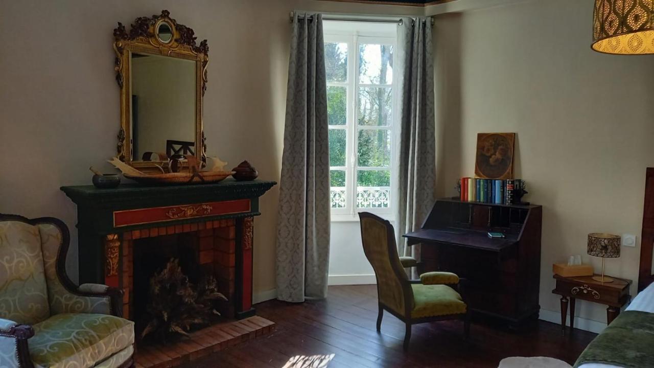 La Lande Hotel Pleyber-Christ ภายนอก รูปภาพ