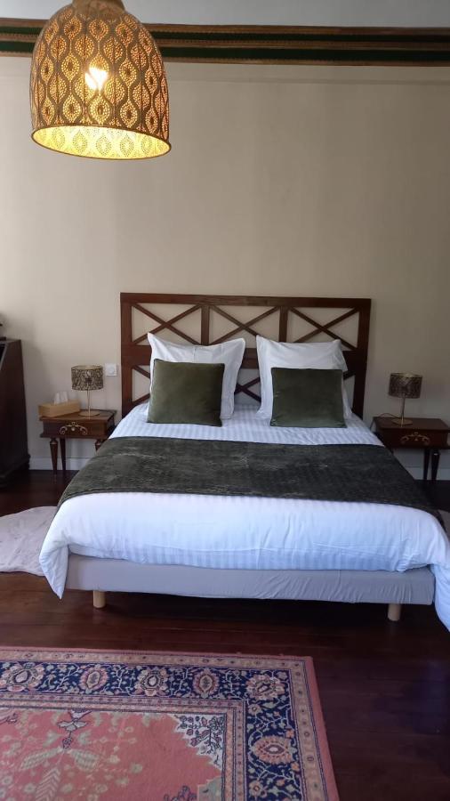 La Lande Hotel Pleyber-Christ ภายนอก รูปภาพ