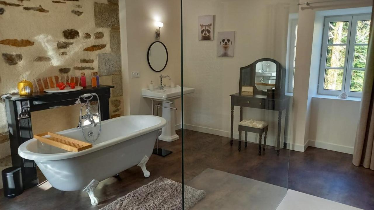 La Lande Hotel Pleyber-Christ ภายนอก รูปภาพ