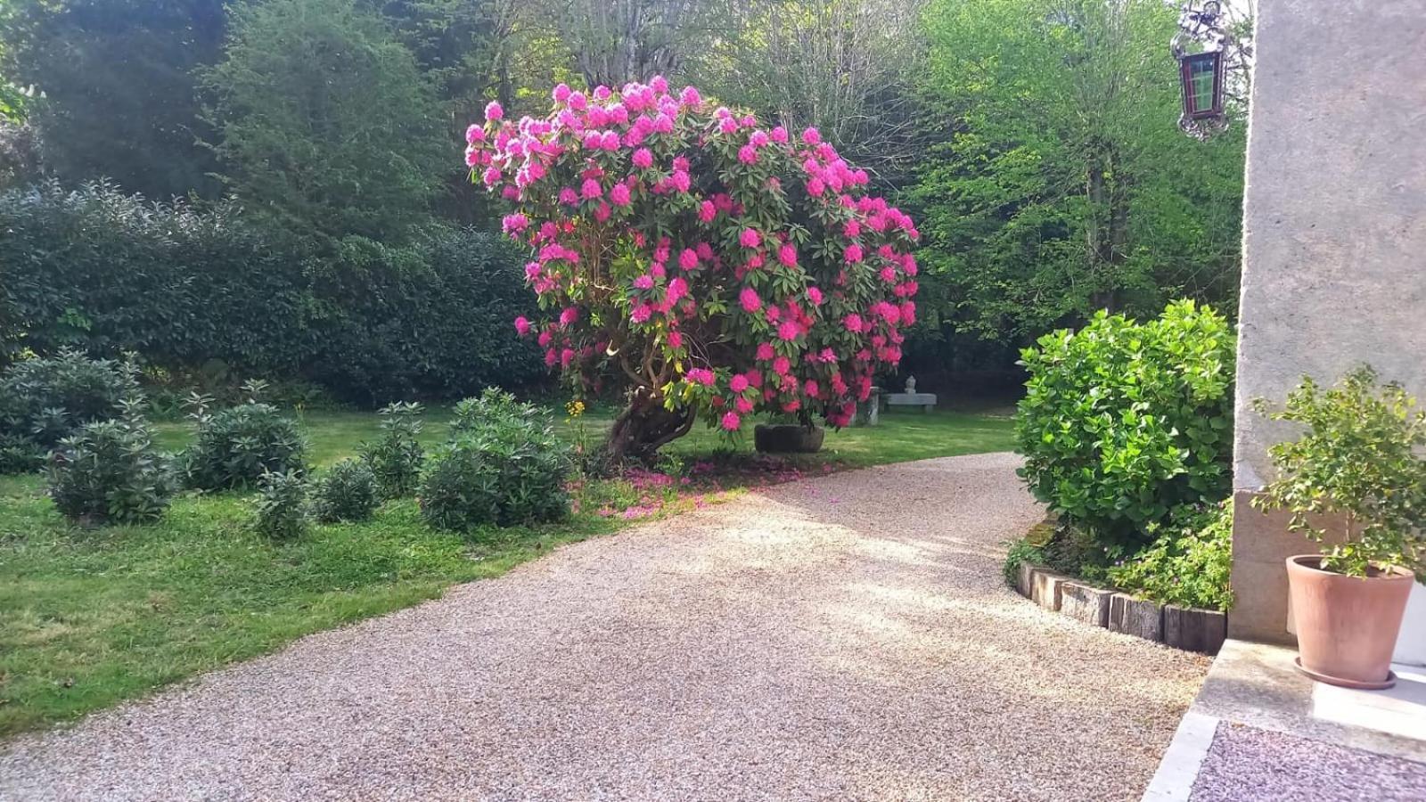 La Lande Hotel Pleyber-Christ ภายนอก รูปภาพ